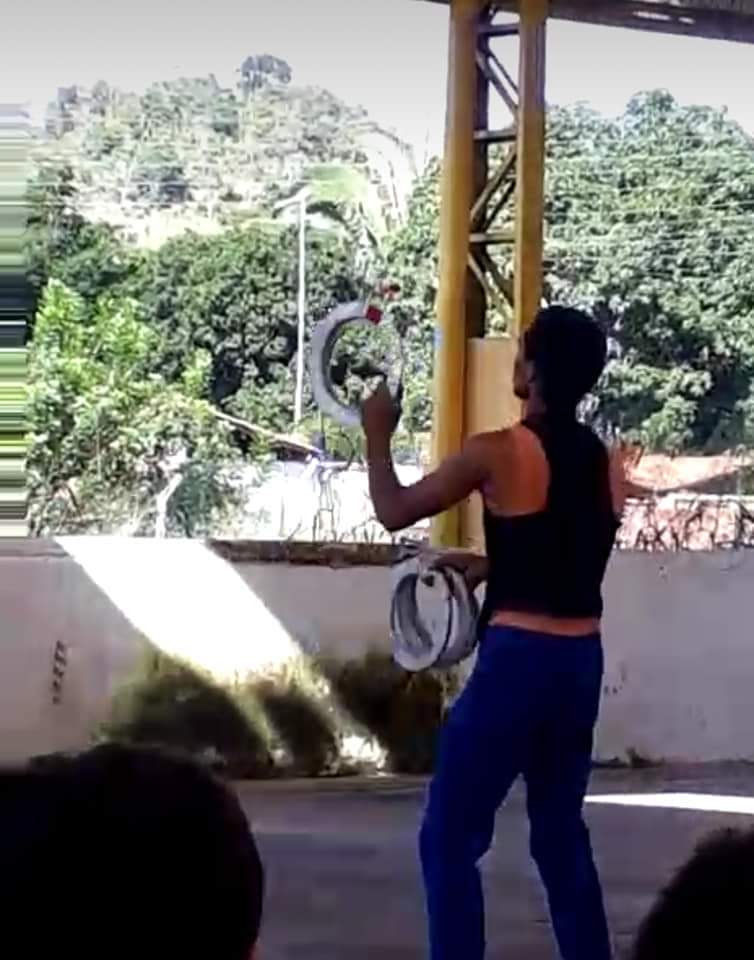 Hoje tem espetáculo, tem sim senhor. Circo na Escola  - Imagem 2