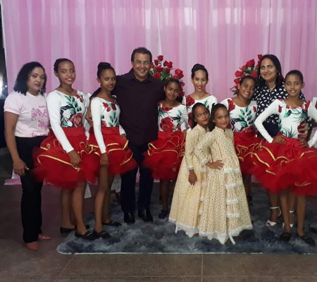 Programa AABB Comunidade realiza festa em homenagem às mães em Água Branca