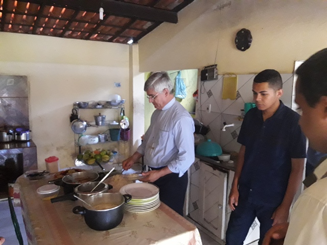 Bispo Dom Plínio visita Dom Expedito Lopes em Missão Pastoral - Imagem 206