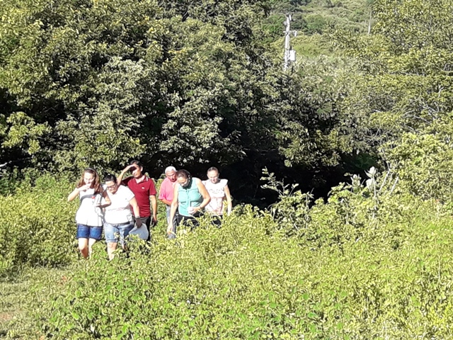 Peregrinação da subida do morro festejos da Santa Cruz em Malhada no município de Bocaina – PI - Imagem 32