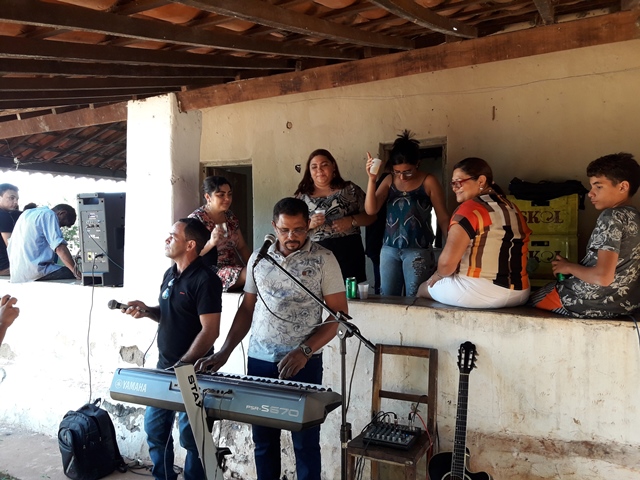 Peregrinação da subida do morro festejos da Santa Cruz em Malhada no município de Bocaina – PI - Imagem 24