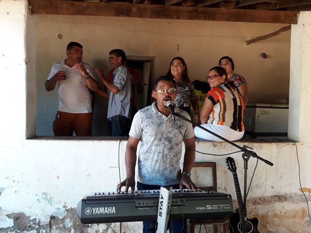 Peregrinação da subida do morro festejos da Santa Cruz em Malhada no município de Bocaina – PI - Imagem 15