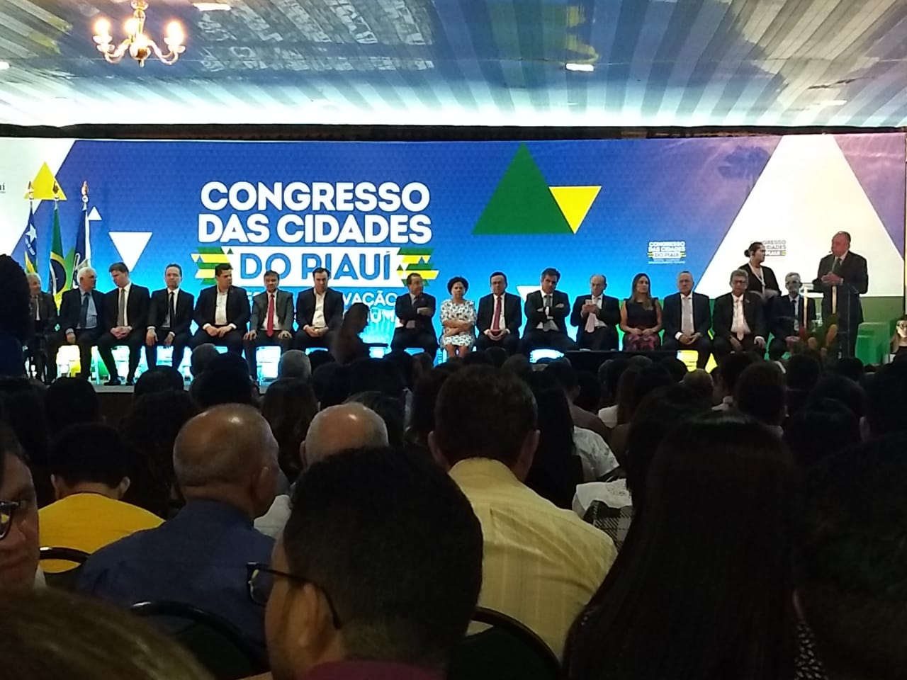Prefeito de Santo Inácio participa do II Congresso das Cidades em Teresina - Imagem 1