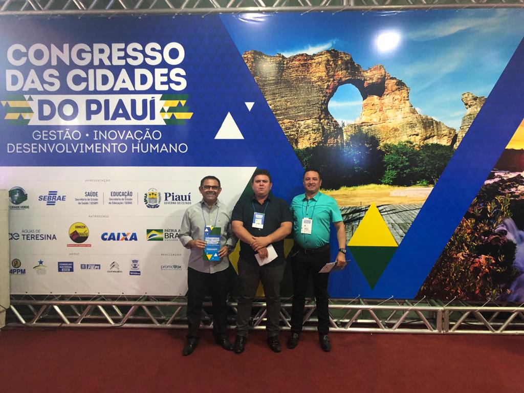 Prefeito de Santo Inácio participa do II Congresso das Cidades em Teresina - Imagem 4