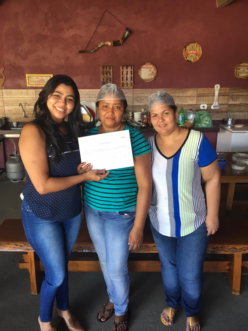 Donos de barracas participam de curso de comida de boteco - Imagem 9