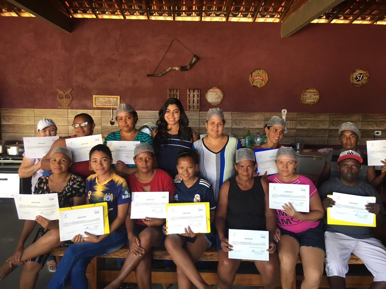 Donos de barracas participam de curso de comida de boteco - Imagem 15