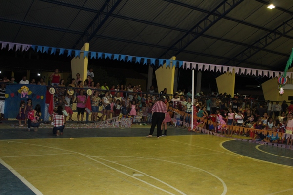 Escolinha Tia Loura realizou  arraiá com crianças - Imagem 19