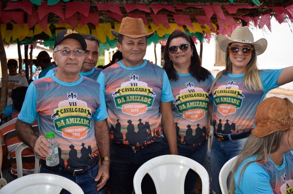 Cavalgada da Amizade reúne uma multidão em Barro Duro - Imagem 3