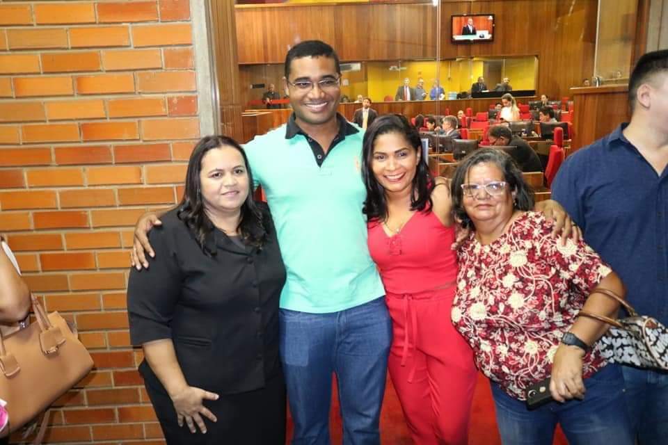 Prefeito João Luiz prestigia posse da monsenhorgilense Elisângela Moura  - Imagem 2