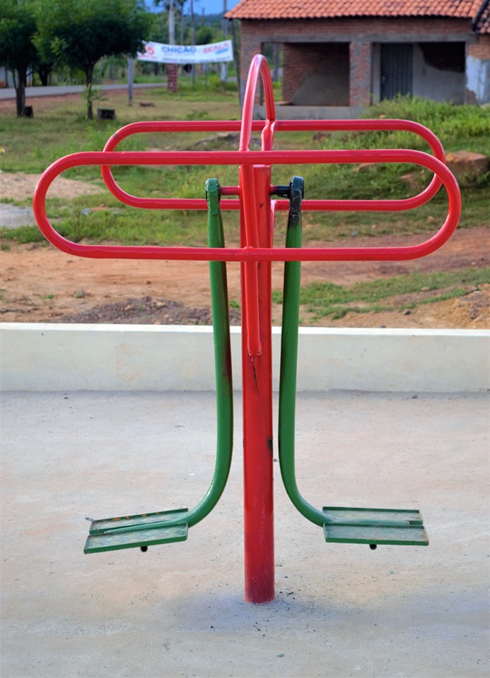 Prefeito Genival Bezerra inaugura Academia ao Ar Livre na zona rural - Imagem 9