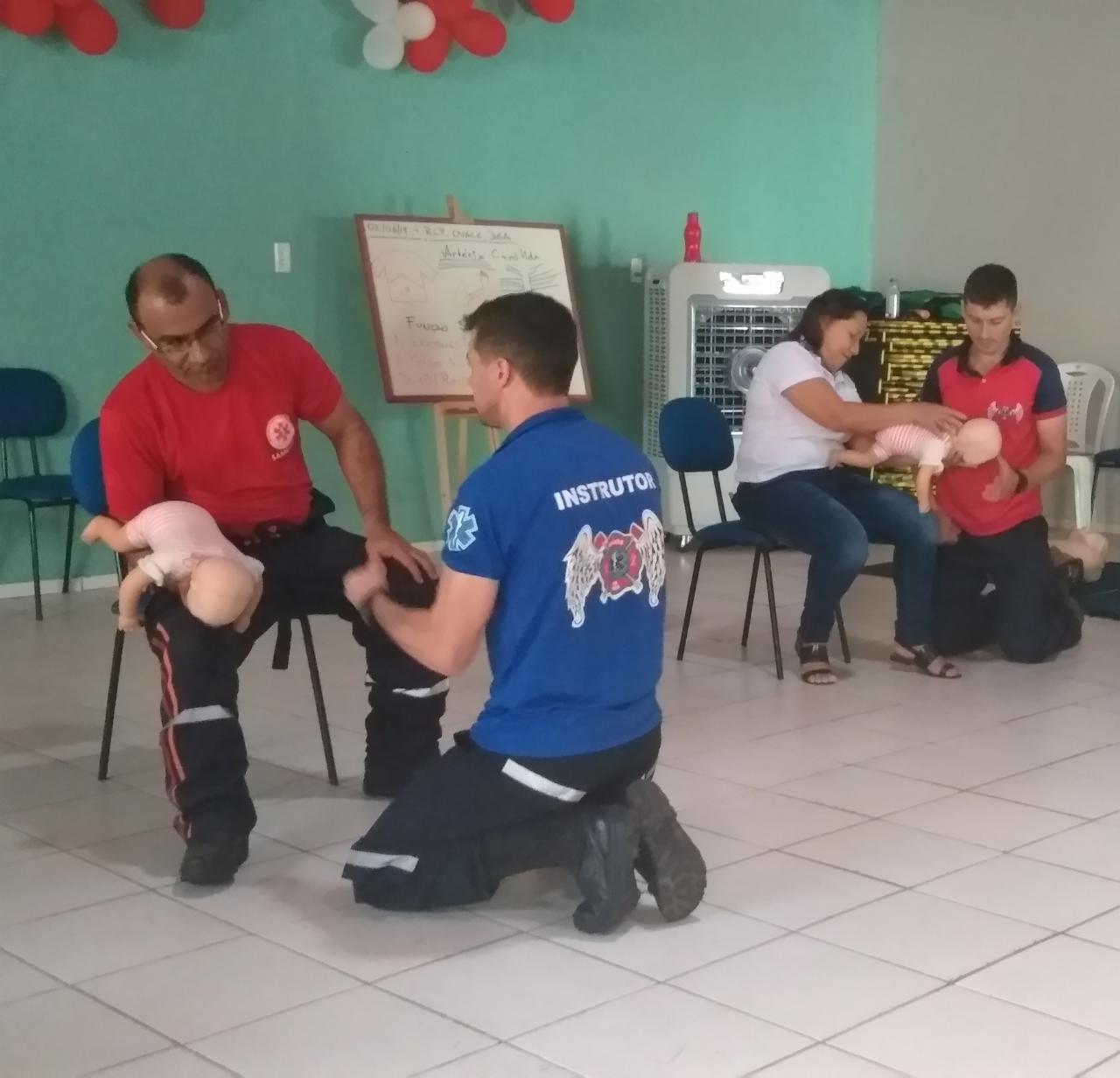 Prefeitura promove Curso de Capacitação para Socorristas do Samu e enfermeiros do hospital com sucesso - Imagem 8