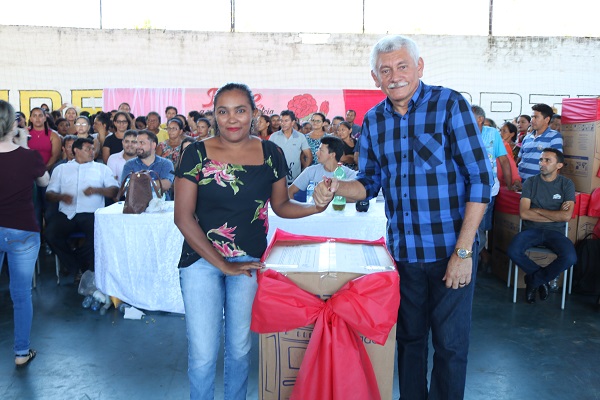 Prefeitura promoveu maior festa da história em homenagem as mães  - Imagem 18