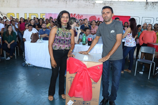 Prefeitura promoveu maior festa da história em homenagem as mães  - Imagem 31