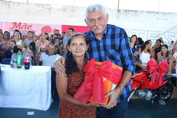 Prefeitura promoveu maior festa da história em homenagem as mães  - Imagem 33