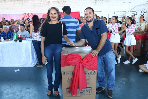 Prefeitura promoveu maior festa da história em homenagem as mães  - Imagem 35