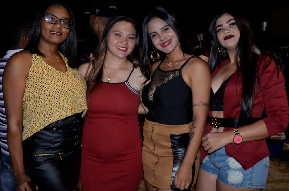 Matheus Fernandes, Toda Boa e Marquinhos do Pará abrilhantaram os Festejos de Barro Duro; imagens - Imagem 11