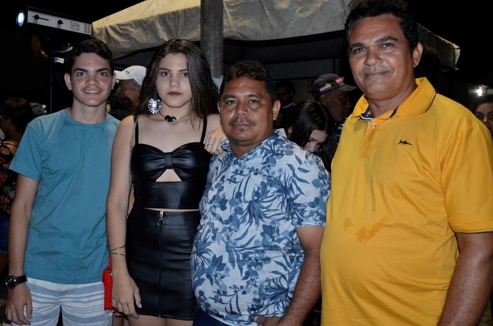 Matheus Fernandes, Toda Boa e Marquinhos do Pará abrilhantaram os Festejos de Barro Duro; imagens - Imagem 18