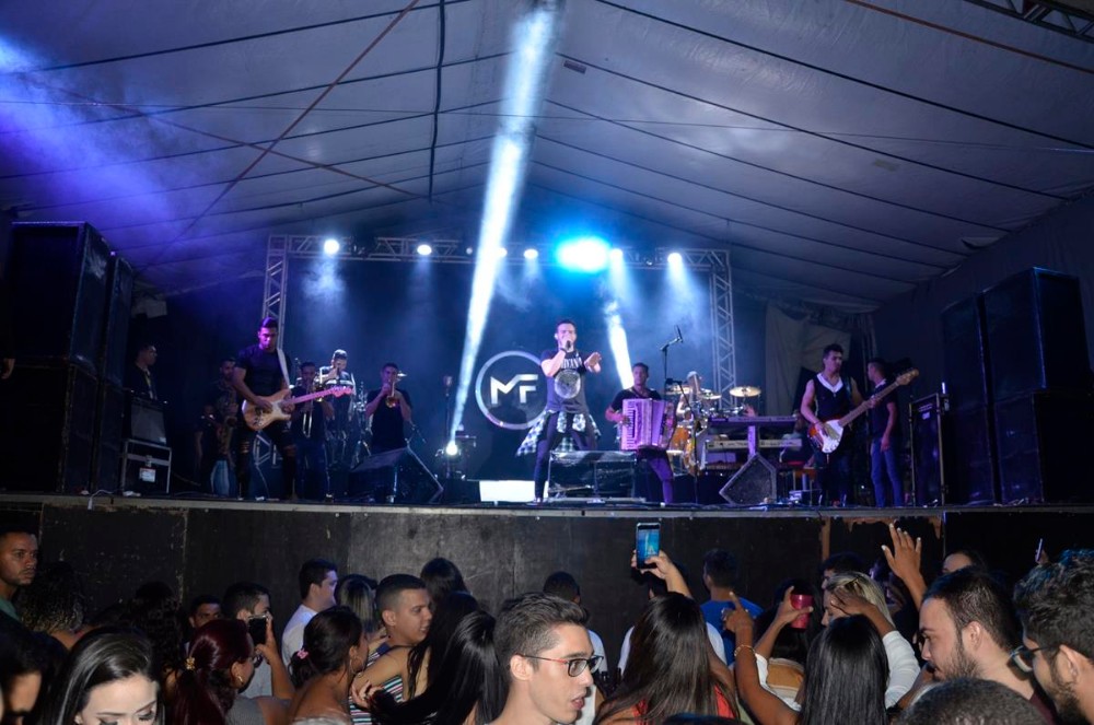 Matheus Fernandes, Toda Boa e Marquinhos do Pará abrilhantaram os Festejos de Barro Duro; imagens - Imagem 21