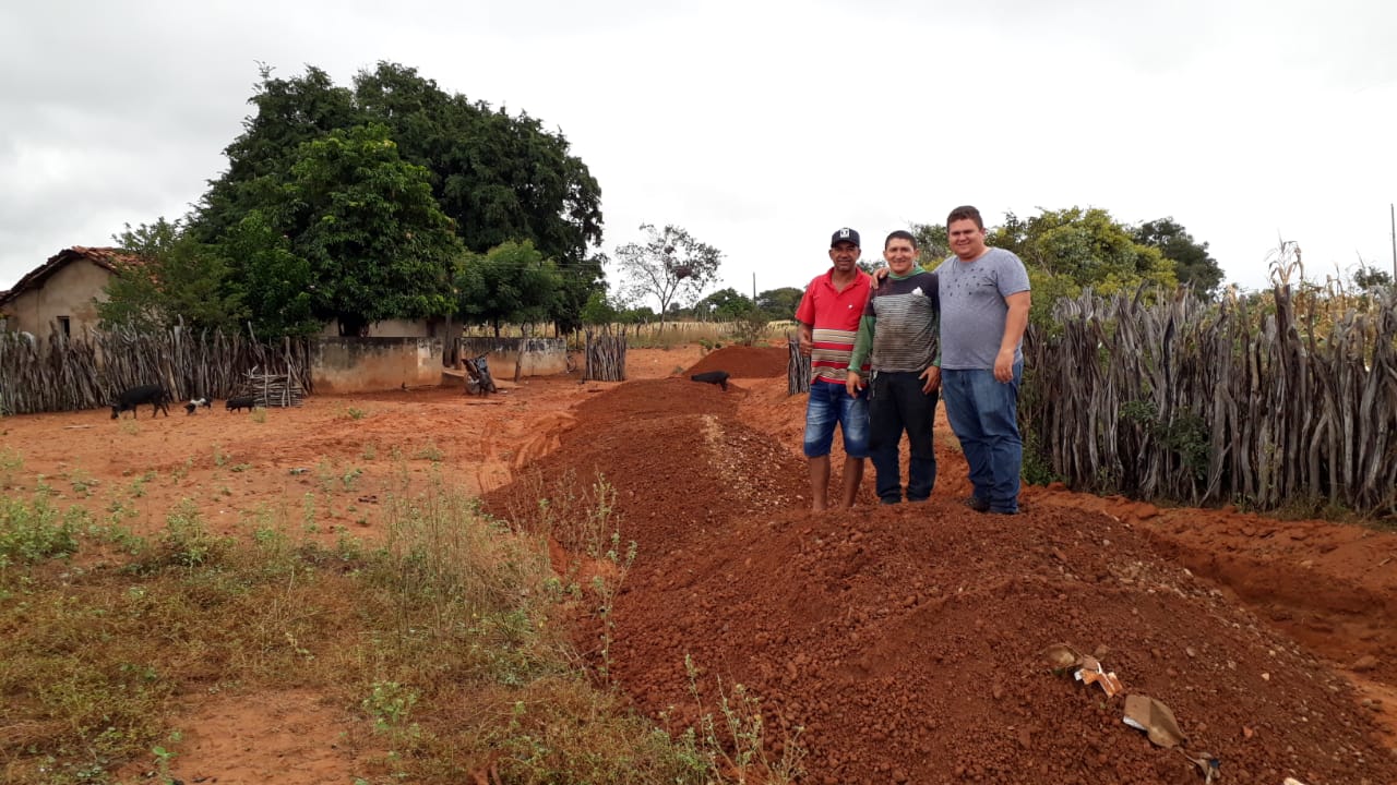 Prefeitura recupera estradas vicinais em Santo Inácio do Piauí - Imagem 7