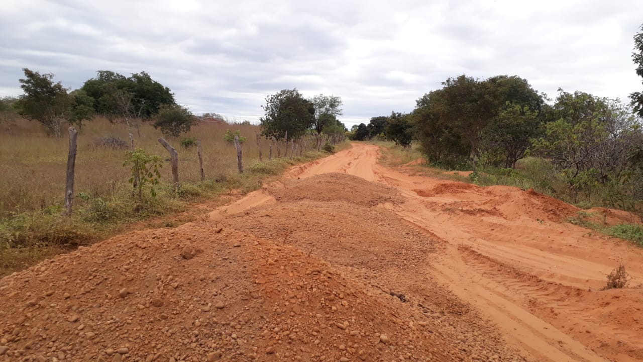 Prefeitura recupera estradas vicinais em Santo Inácio do Piauí - Imagem 10