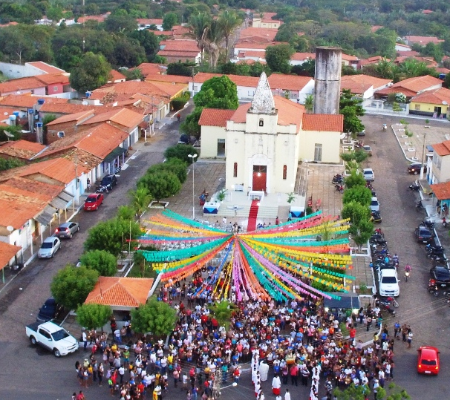 Procissão de Fé encerra os Festejos de São João Batista, em Barro Duro