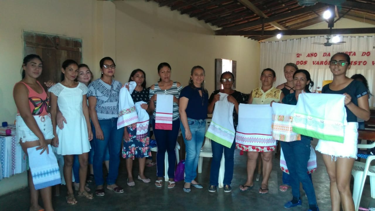 Mulheres da localidade Pé do Morro participam de oficina de bordado - Imagem 1
