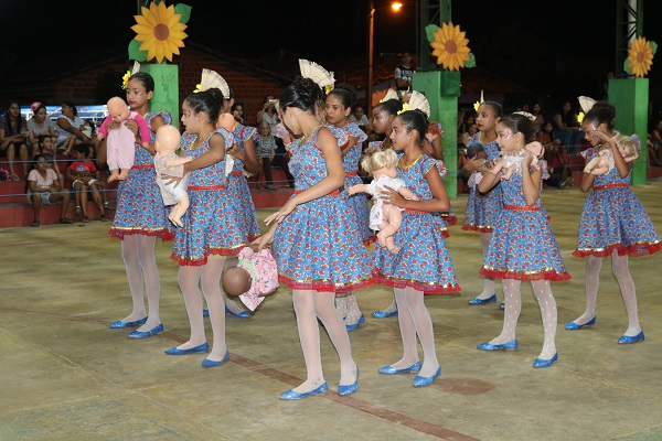 Começou o XXIII Festival Junino de N. S. dos Remédios - Imagem 24