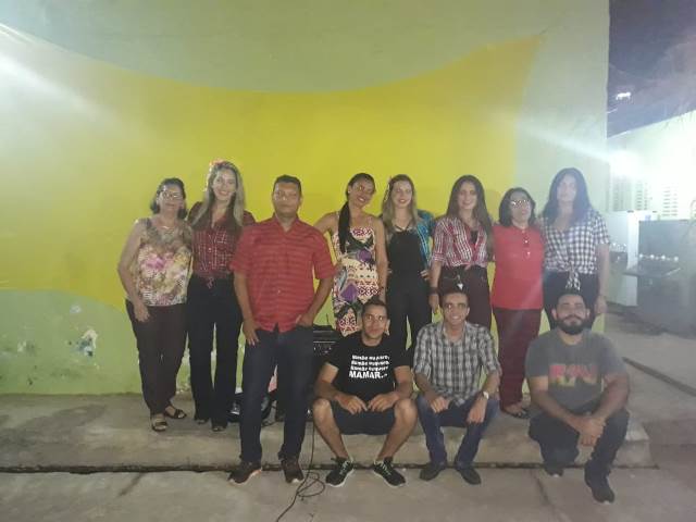 “São João da Amizade EJA” encerra atividades do Colégio Terezinha Nunes em Picos. - Imagem 24