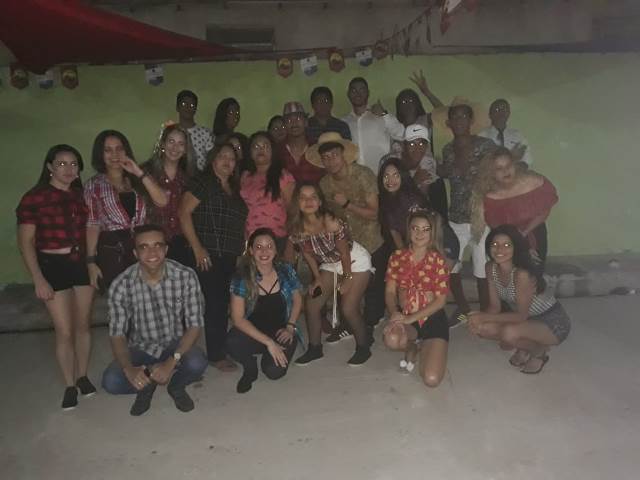 “São João da Amizade EJA” encerra atividades do Colégio Terezinha Nunes em Picos. - Imagem 21