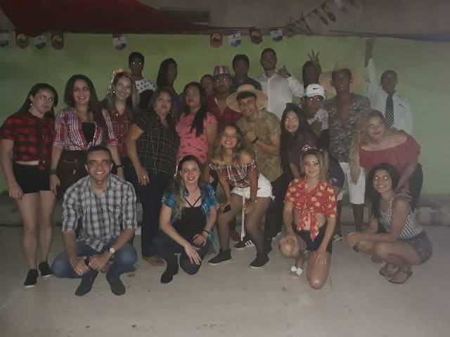 “São João da Amizade EJA” encerra atividades do Colégio Terezinha Nunes em Picos. - Imagem 20