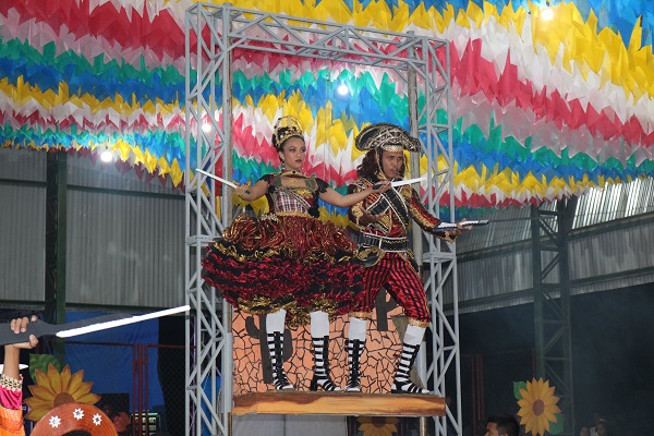 Luar de Santo Antônio e Sanfona Dourada se apresentaram no Festival Junino de N. S. dos Remédios  - Imagem 13