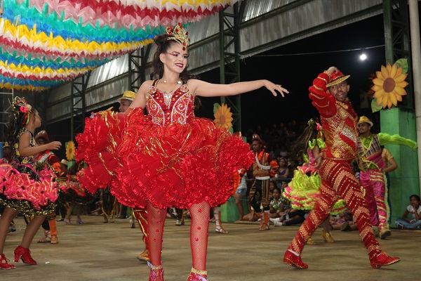 Luar de Santo Antônio e Sanfona Dourada se apresentaram no Festival Junino de N. S. dos Remédios  - Imagem 19