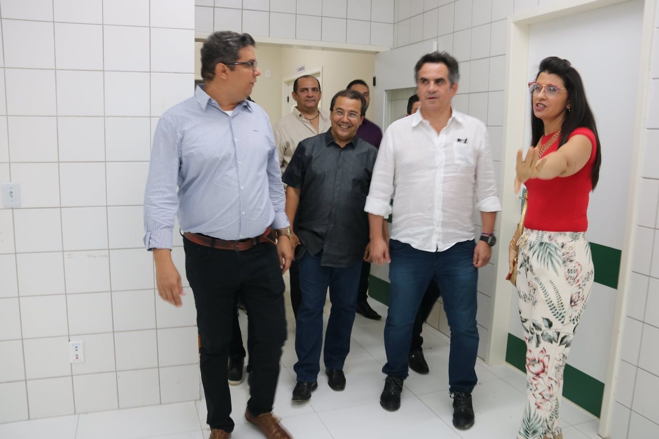 Prefeitura de Água Branca entrega reformas do hospital e matadouro no aniversário da cidade - Imagem 17