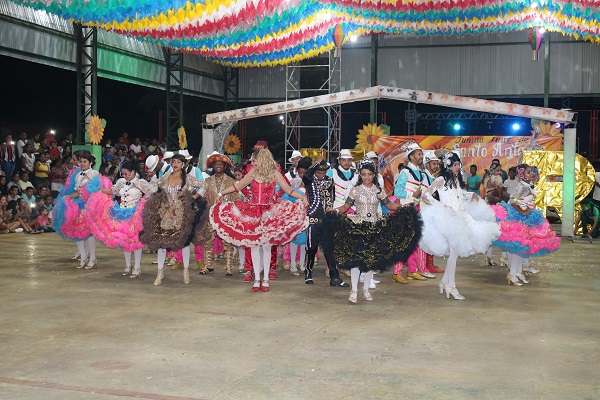 Luar de Santo Antônio e Sanfona Dourada se apresentaram no Festival Junino de N. S. dos Remédios  - Imagem 27