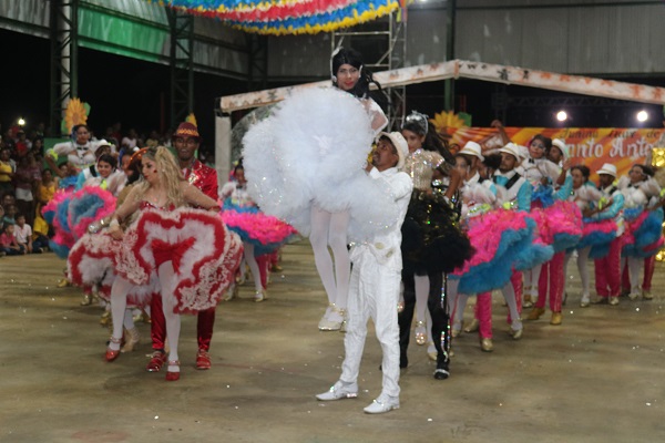 Luar de Santo Antônio e Sanfona Dourada se apresentaram no Festival Junino de N. S. dos Remédios  - Imagem 25