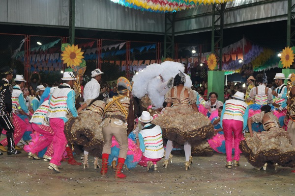Luar de Santo Antônio e Sanfona Dourada se apresentaram no Festival Junino de N. S. dos Remédios  - Imagem 30