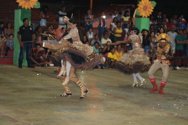 Luar de Santo Antônio e Sanfona Dourada se apresentaram no Festival Junino de N. S. dos Remédios  - Imagem 28