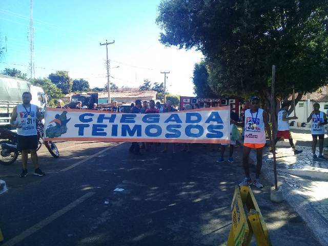 Atletas realizam Primeira Corrida de Picos a Dom Expedito Lopes - Imagem 17