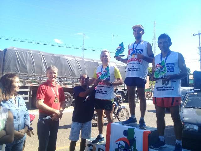 Atletas realizam Primeira Corrida de Picos a Dom Expedito Lopes - Imagem 36