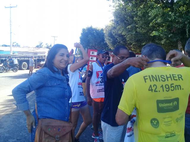 Atletas realizam Primeira Corrida de Picos a Dom Expedito Lopes - Imagem 6