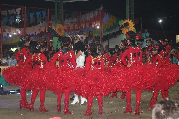 XXIII Festival Junino de N. S. dos Remédios distribuiu R$20 mil em prêmio    - Imagem 31