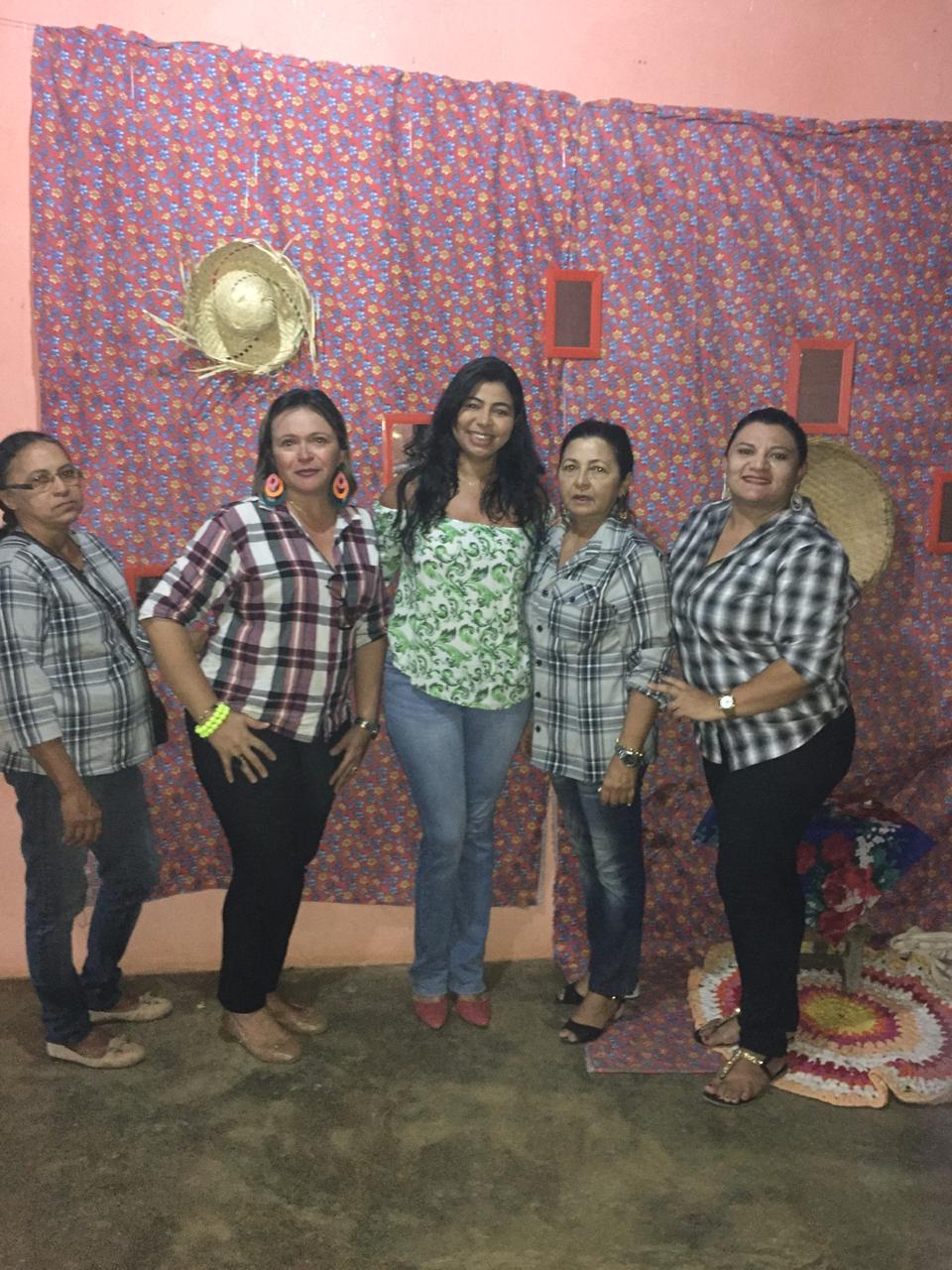 CRAS de Santo Inácio realiza arraiá da melhor idade em Santo Inácio