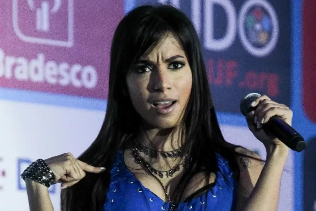 Confira fotos raras de Anitta antes da fama que são inacreditáveis  - imagem 177