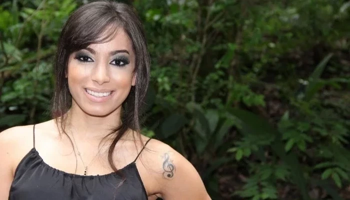 Confira fotos raras de Anitta antes da fama que são inacreditáveis  - imagem 179