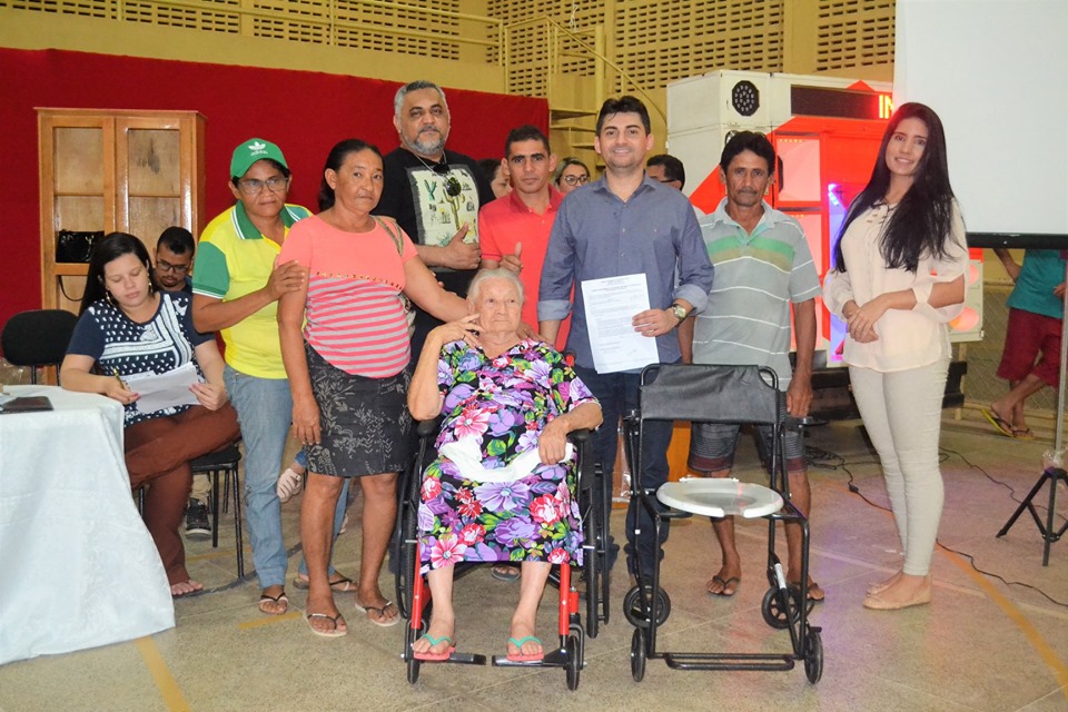 SMS de Joaquim Pires entrega equipamentos ortopédicos aos pacientes com deficiência física - Imagem 32