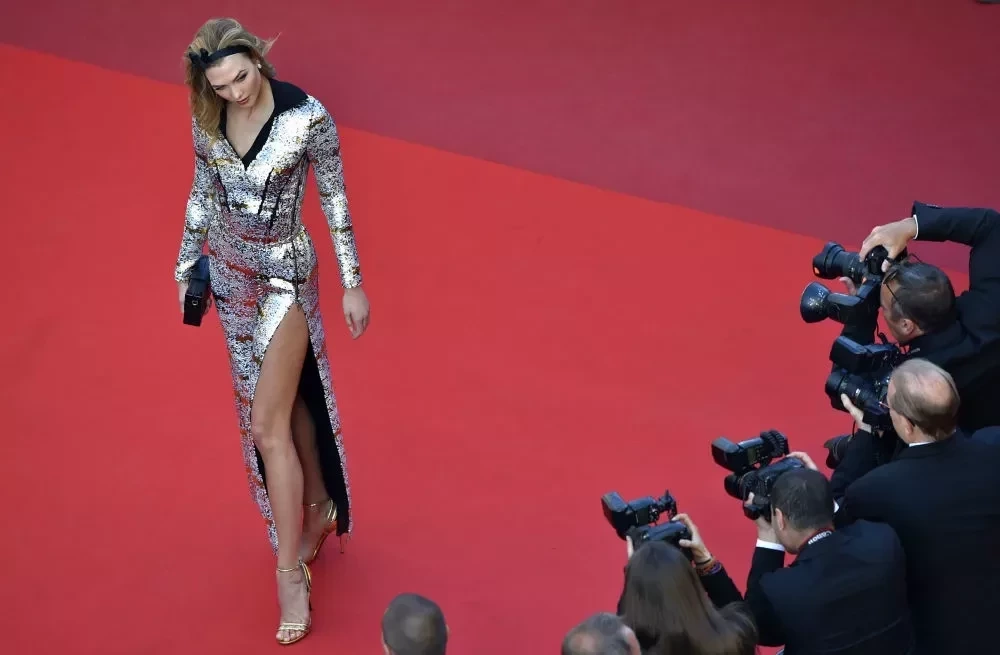 Lindas e Ricas: Conheça as modelos que ganham as maiores fortunas   - imagem 284