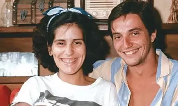 Confira alguns famosos que já namoraram e você não deve lembrar  - imagem 542