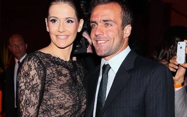 Confira as famosas que já foram traídas e deram a volta por cima - imagem 632