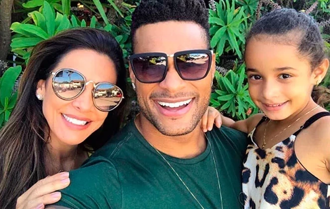 Confira as famosas que já foram traídas e deram a volta por cima - imagem 629