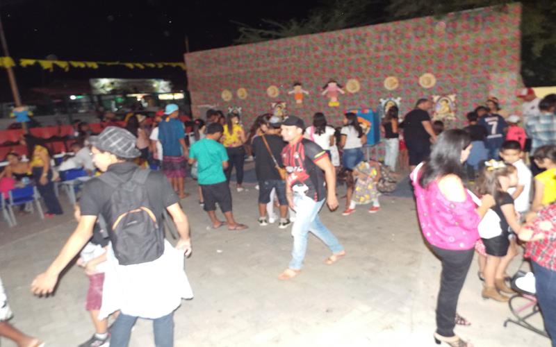Público prestigia primeira noite do Encontro de Folguedos na Praça Manoel Nogueira Lima  - Imagem 14